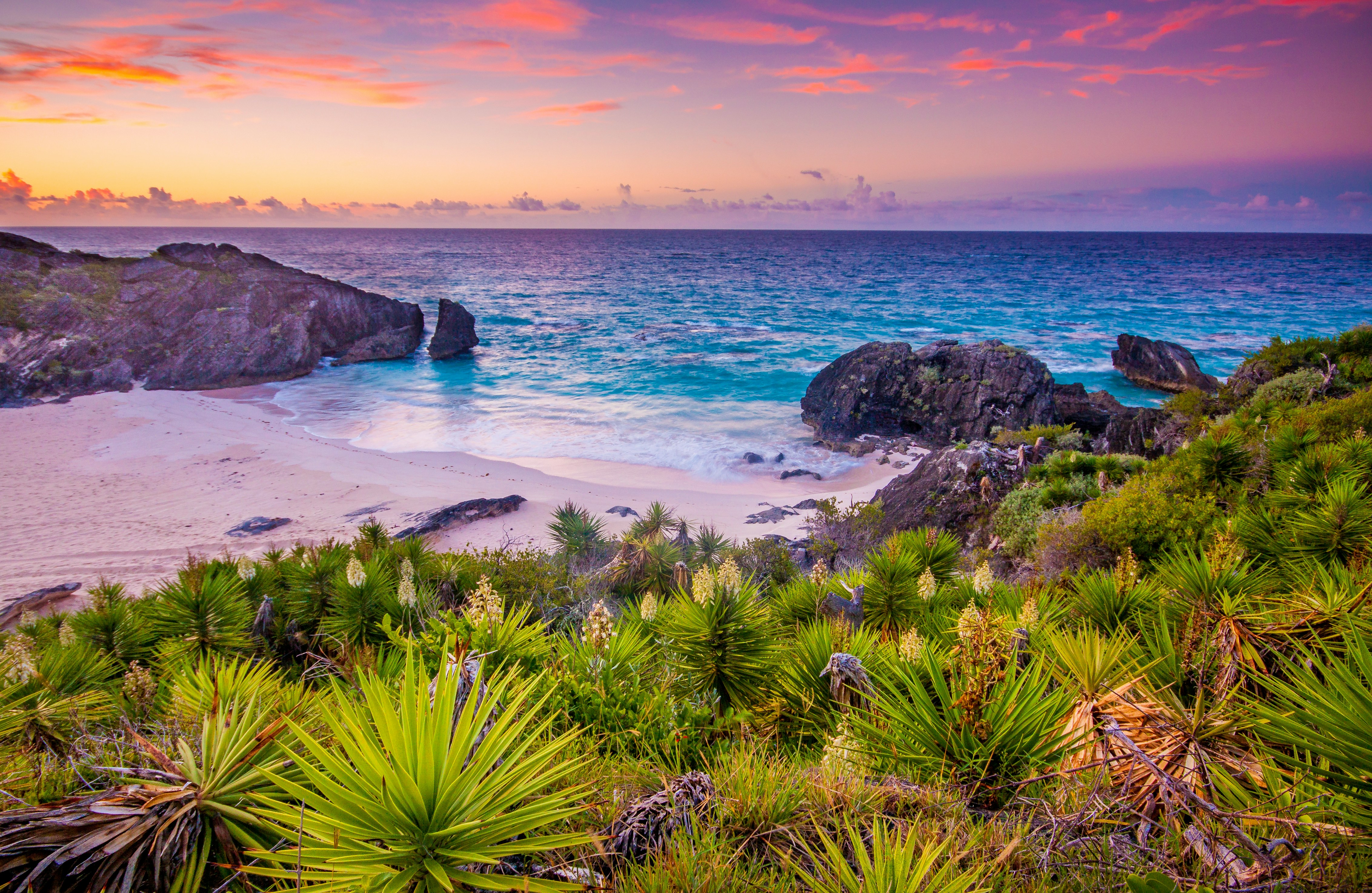 Luxury New York to Bermuda "No Fly" Cruise Tour ~ April 29 - May 9, 2027 (11 Days)